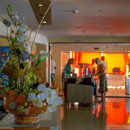 Mariandy ホテル ラルナカ