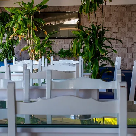 Mariandy ホテル 2*