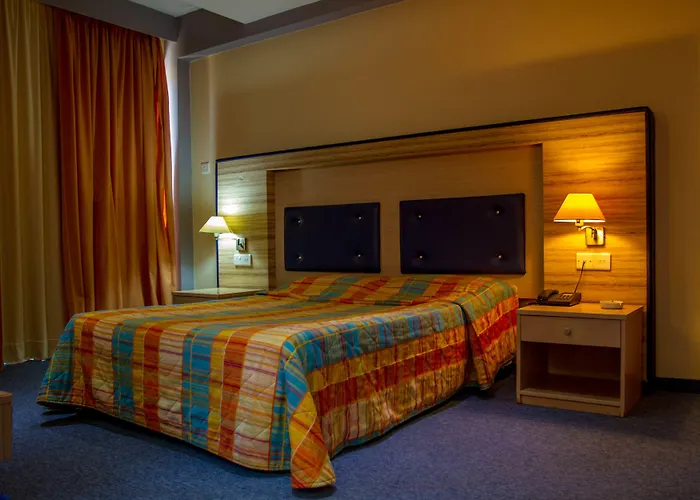 Mariandy ホテル 2*